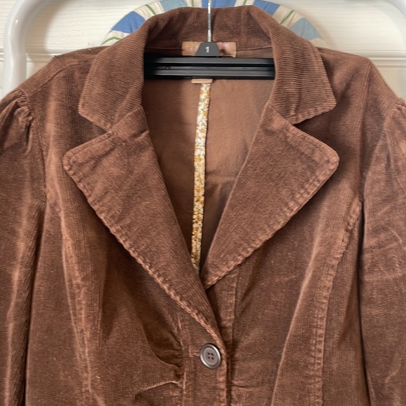 Jacket - Picture 3 of 3